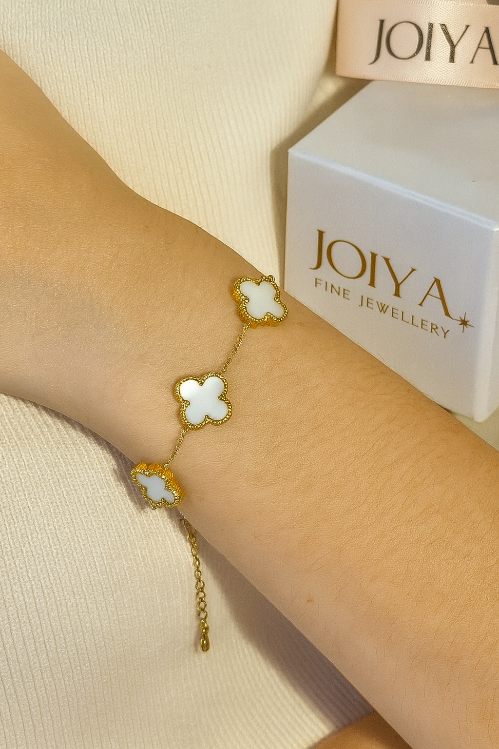 Vancleaf inspired clover bracelet
