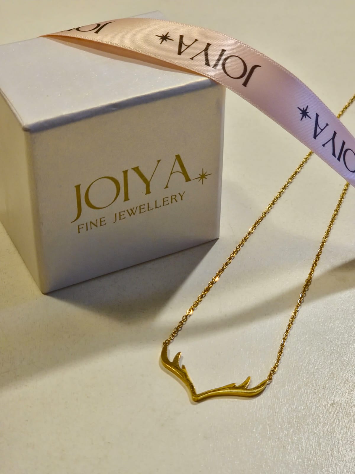 Antlera Gold Necklace