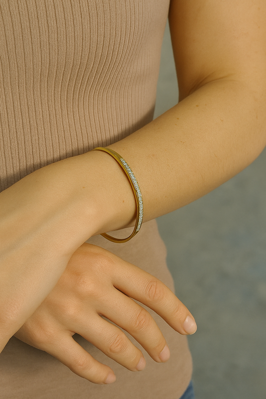 Lumière Baguette Bangle – 18K Gold Plated