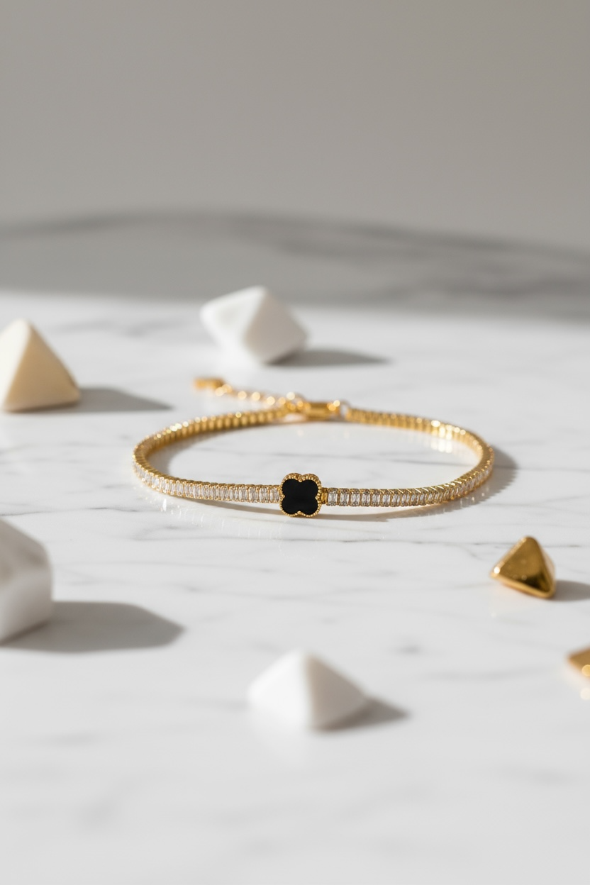 Elegant Clover Charm Gold Bracelet