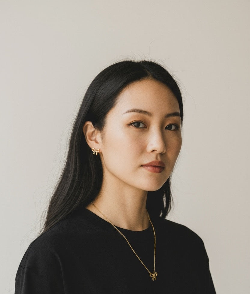 Elegant Bow Necklace & Stud Set