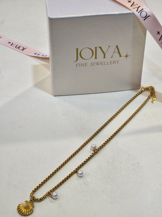 Aurelia Seashell & Pearl Charm Necklace