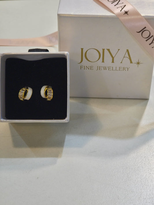 Aurora Baguette Hug Earrings – 18K Gold Plated